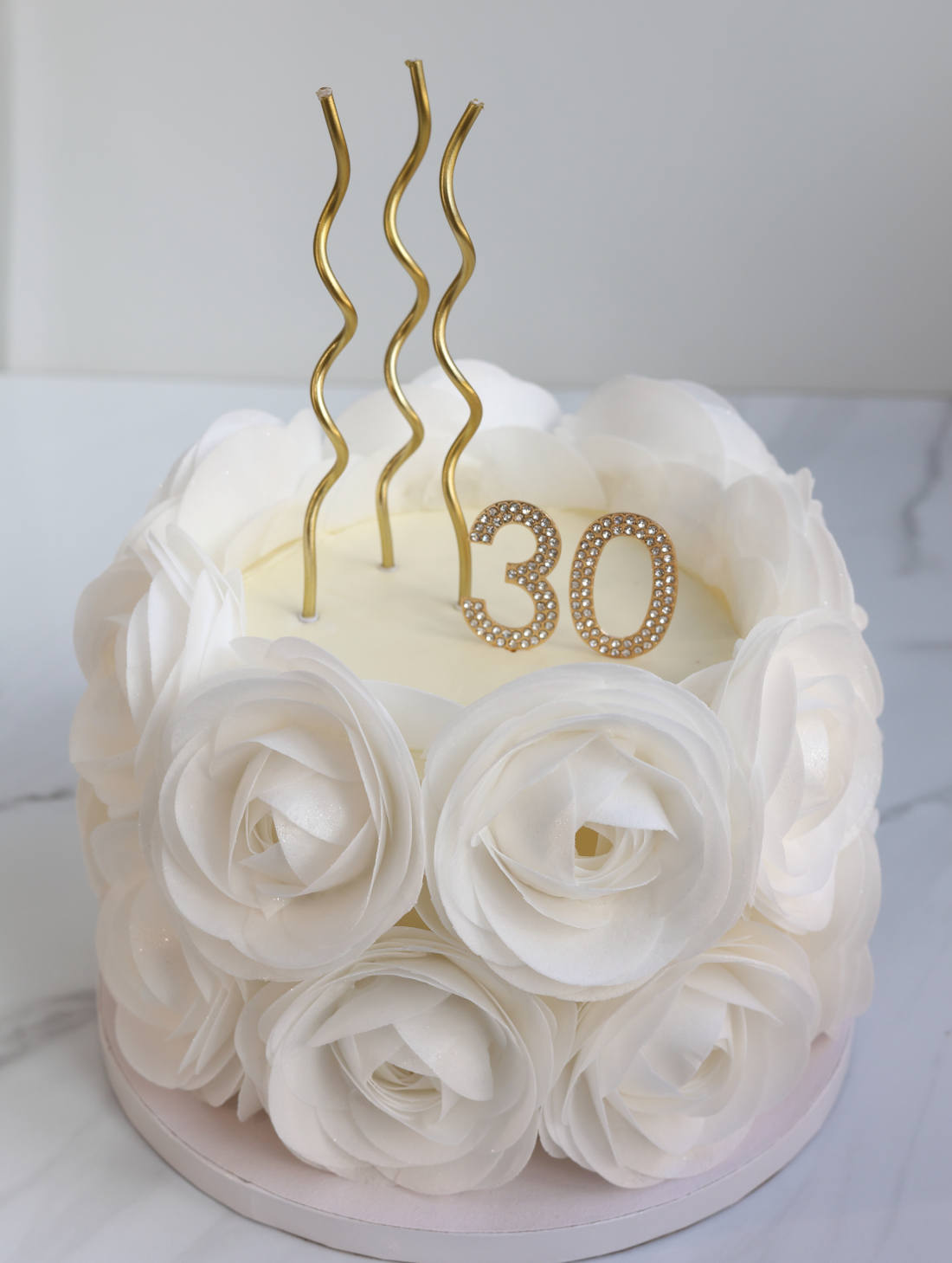 Торт с топпером 30 лет