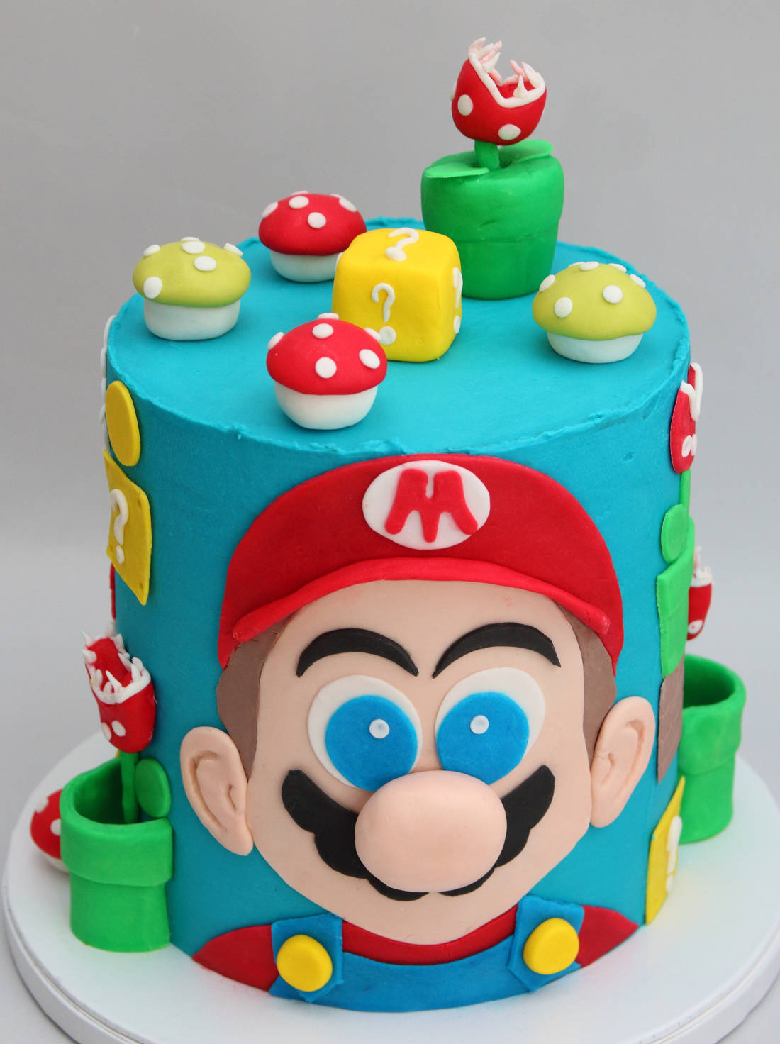 Вкусный торт Марио на день рождения мальчиков и девочек