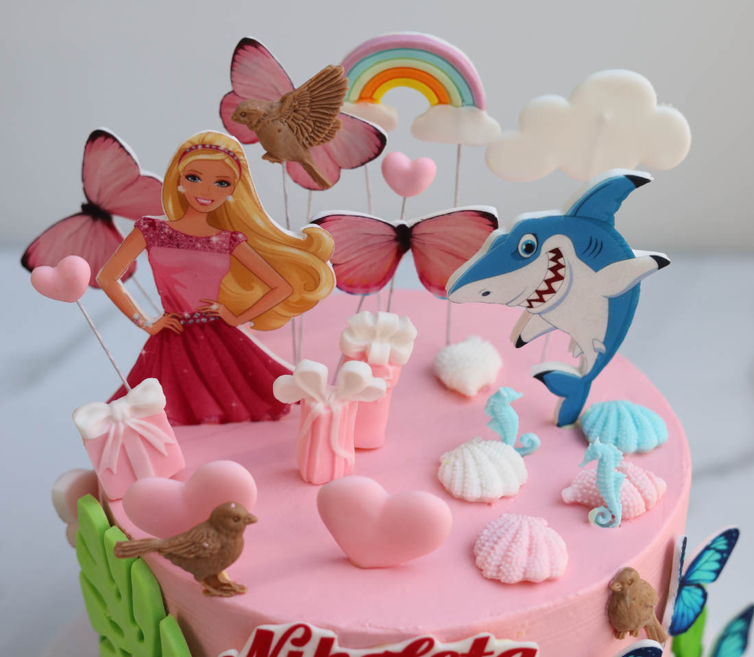 Облака, бабочки и радуга