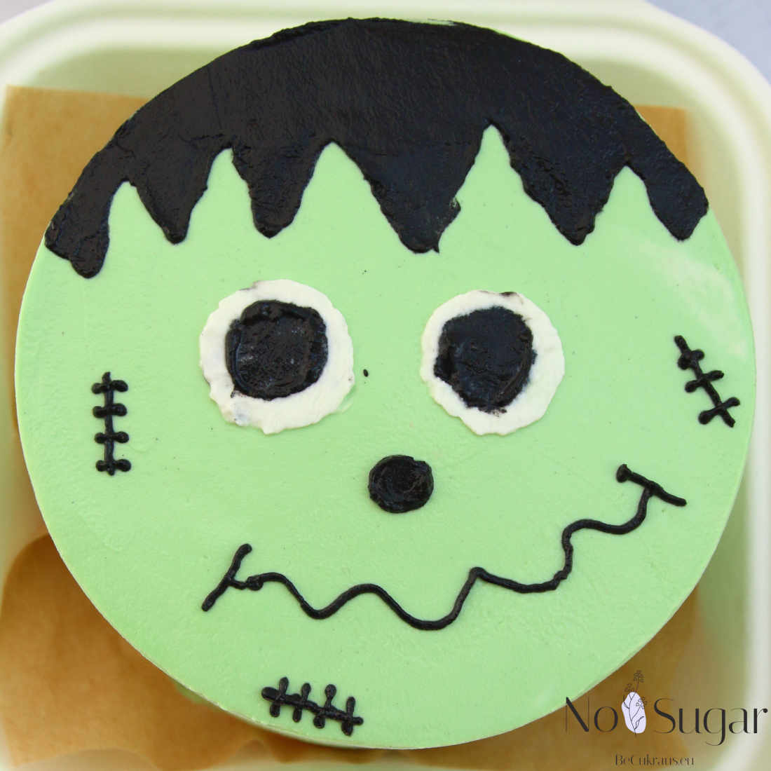 Frankenstein's monster bento cake as a gift