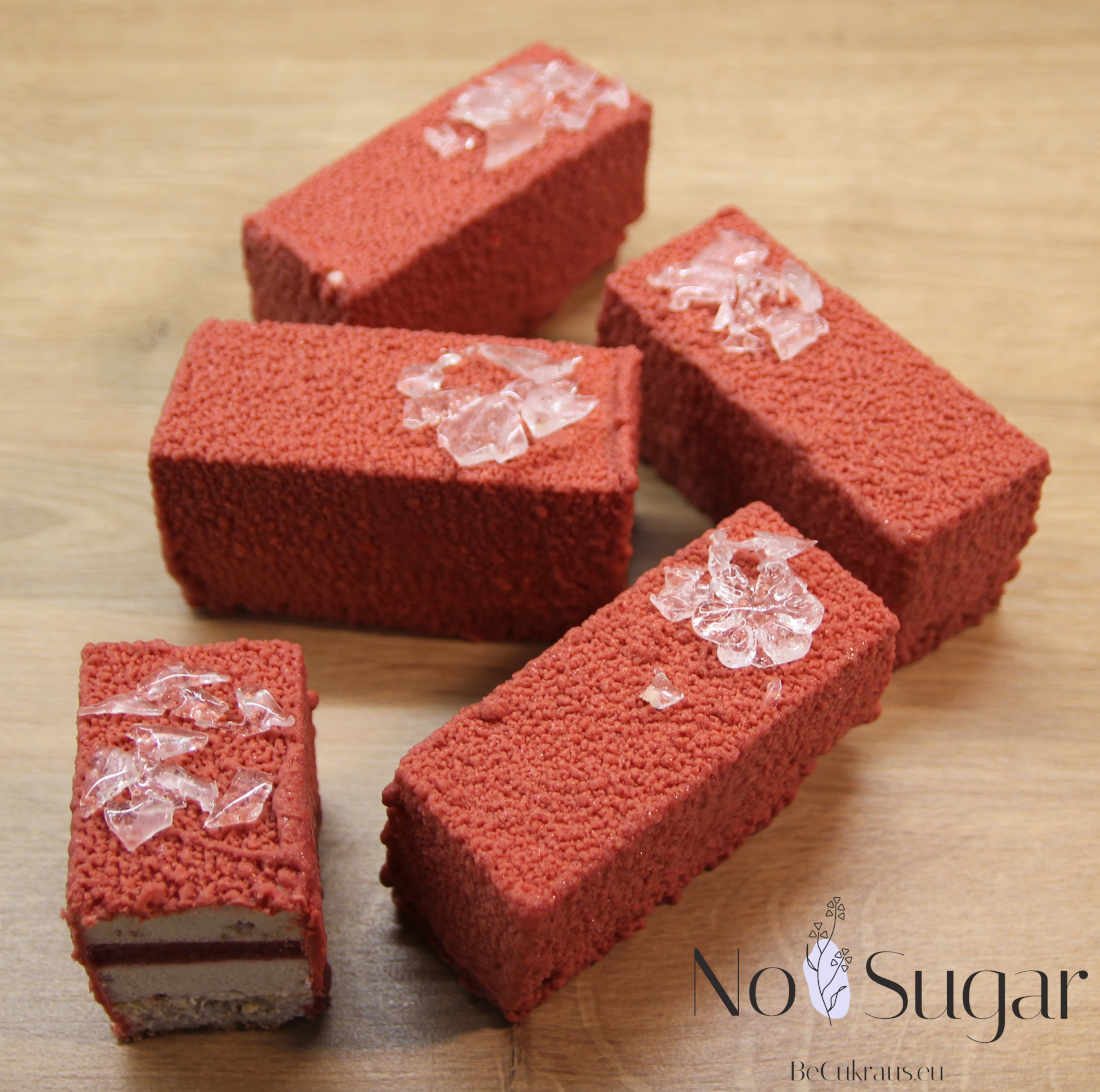 Sugar-free sliced cakes with velor and isomalt