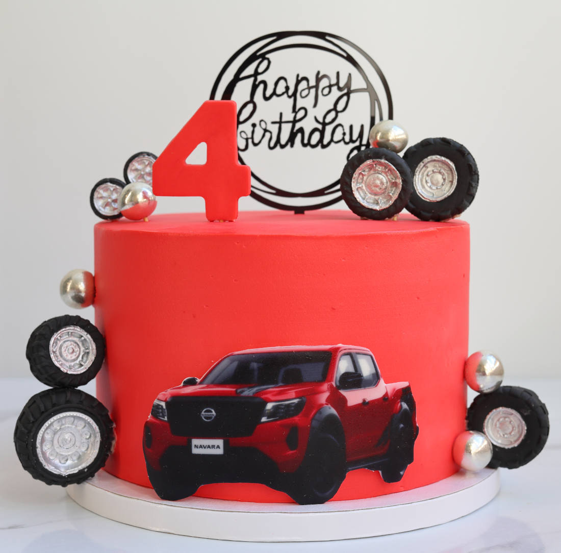 Nissan Navara on the cake for a 4-year-old child