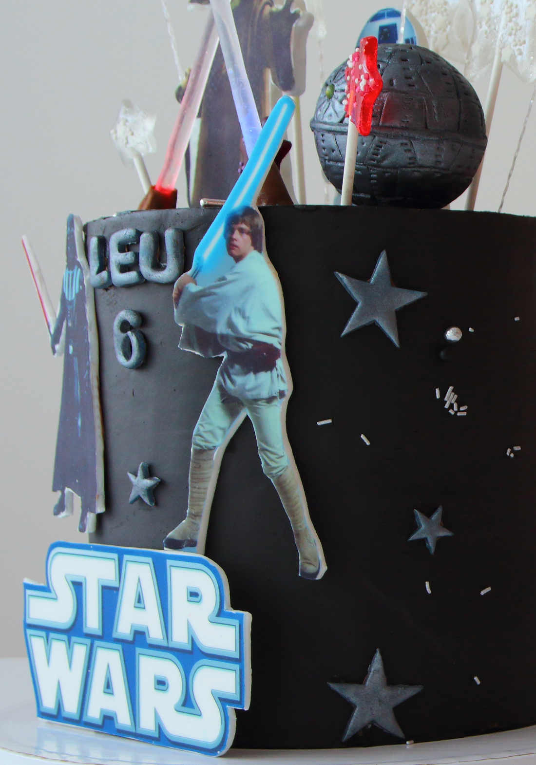 Death Star and Luke Skywalker on a cake in Vilnius