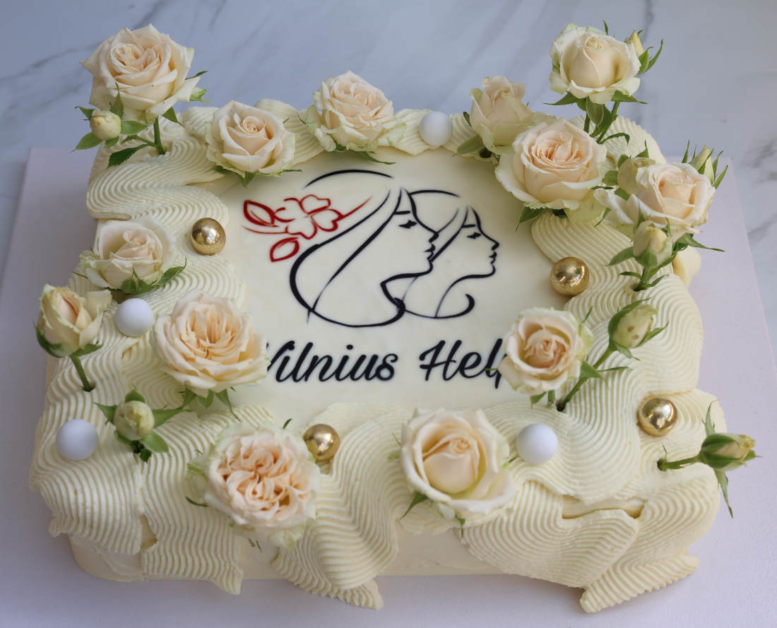 Tortas su gėlėmis Vilnius Helps